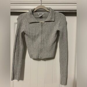 William Rast XS sweater- light grey, cropped,full zip, stretchy